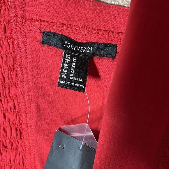 Forever red crop top size M - Picture 3 of 3